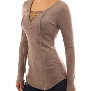 PattyBoutik Women’s V-neck Lace up Curved Hem Tunic. Size M